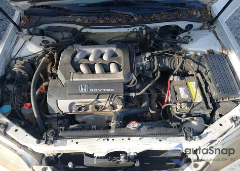 1998 Honda Accord Ex V6 z USA, uszkodzony, nr VIN 1HGCG1652WA013127